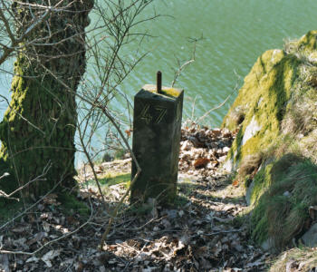 grenspaal 47 20030316