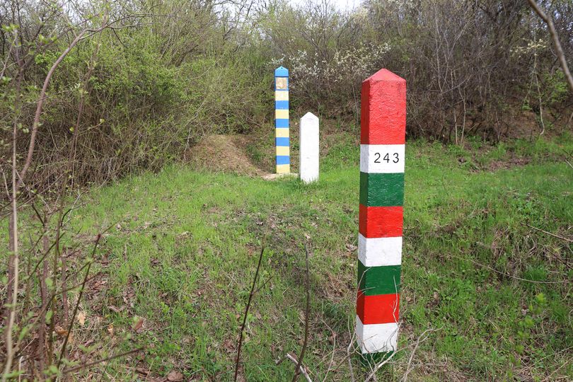 EE-RU  20160415