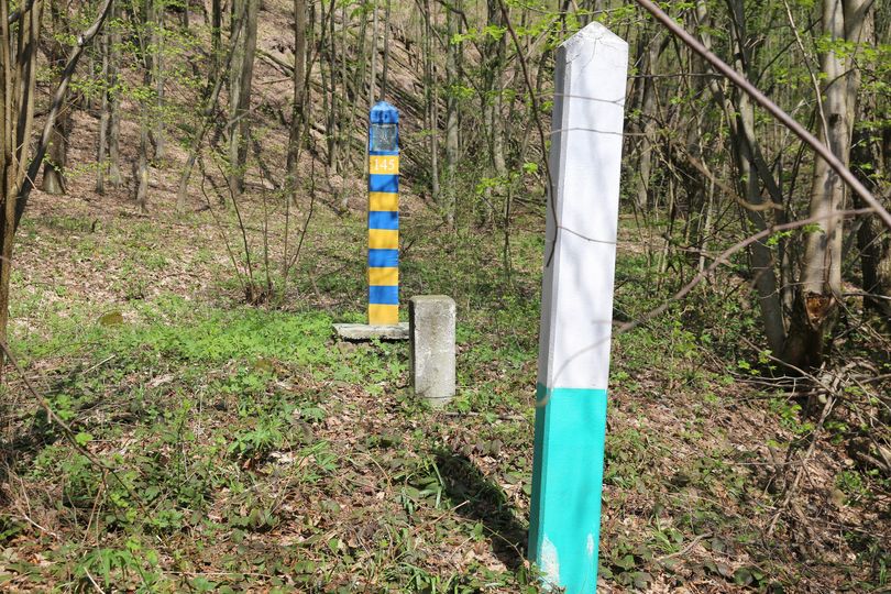 EE-RU  20160415