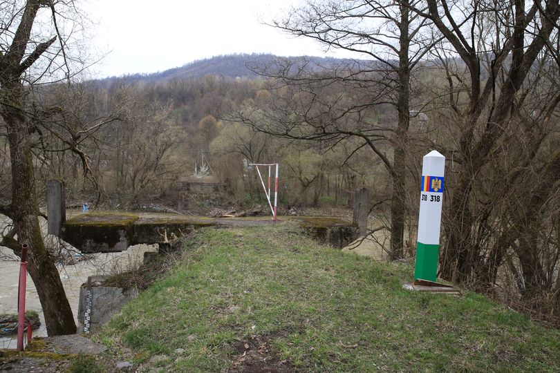RO-UA 